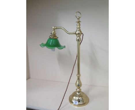 A brass reading lamp with a green shade - Height 64cm - working 