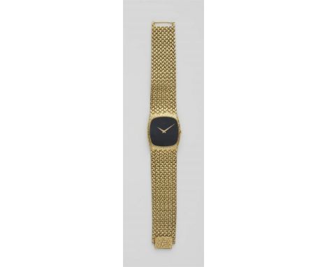 Piaget Ultra Thin18 kt Gold. Herrenuhr mit flachem Rechteckgehäuse. Schwarzes changierendes Steinzifferblatt und goldene Daup