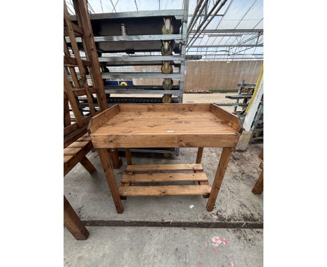 AN AS NEW EX DISPLAY CHARLES TAYLOR GARDEN FURNITURE SET POTTING BENCH