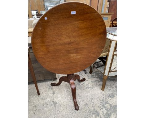 A MAHOGANY 19TH CENTURY 32" DIAMETER TRIPOD TABLE WITH SINGLE PIECE TOP