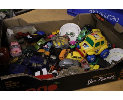 A QUANTITY OF CARS, ETCAND A VINTAGE AA BADGE, CAR RELATED PLATES, ETC