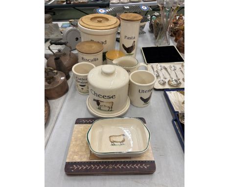 A LARGE COLLECTION OF CLOVERLEAF FARM ANIMALS KITCHEN ITEMS TO INCLUDE LIDDED BREAD POT, PASTA STORAGE, CUTLERY AND UTENSIL H