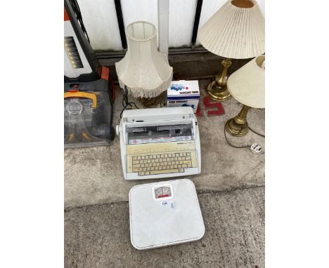AN ASSORTMENT OF ITEMS TO INCLUDE A BROTHER TYPE WRITER AND A BRASS TABLE LAMP ETC