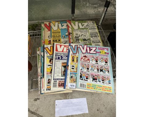 A LARGE QUANTITY OF VINTAGE AND RETRO VIZ COMICS