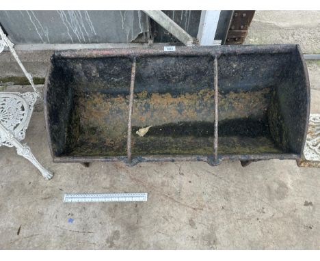 A VINTAGE CAST IRON PIG TROUGH PLANTER (L:83CM)