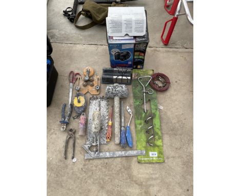 AN ASSORTMENT OF ITEMS TO INCLUDE A CAMERA, A PET STAKE AND TOOLS ETC
