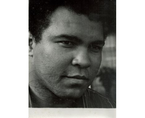 Boxing Muhammad Ali signed 9x7 inch vintage black and white photo. Good condition. All autographs are genuine hand signed and