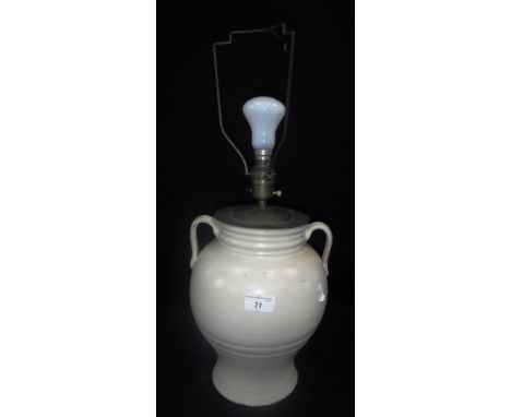 BRANNAM LTD BARNSTABLE: A 1920'S/30S CREAM CRACKLE GLAZED TABLE LAMP, with original anodised fittings  