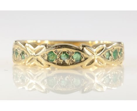 Gold emerald set ring hallmarked 9ct Condition Report Approx 3gm. Size O 