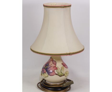 Moorcroft, Magnolia on Cram Ground Table Lamp with Moorcroft Shade. Height incl. shade: approx. 38cm