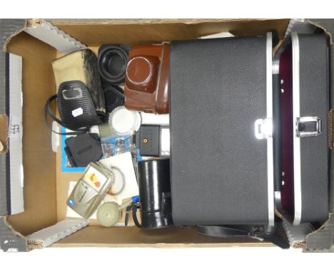 Selection of 35mm Cameras and equipment to include Zeiss Ikon Contina Prontor-SVS 35mm Camera with leather case, Panagor PMC 
