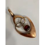 Beautiful 9 CARAT GOLD DOUBLE HEART PENDANT with GARNET to centre. Full UK hallmark. 2.2 grams. 3.
