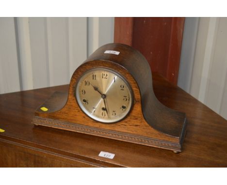 A Westminster chime mantel clock 