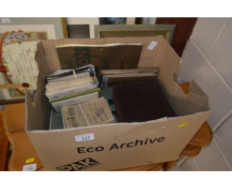 A large box containing various First World War magazines; Mason purse; sundry ephemera etc.