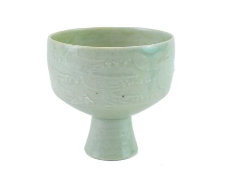 David LEACH (1911-2005) Footed Bowl Porcelain, impressed seal to base, height 10cm.A crack can be found. This is spans from t