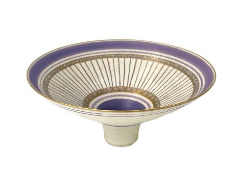 Bridget DRAKEFORD (1946) Bowl Ceramic, signed and dated 1990 to foot, 18.5cm in diameter, 8.5cm tall.Good condition with no s