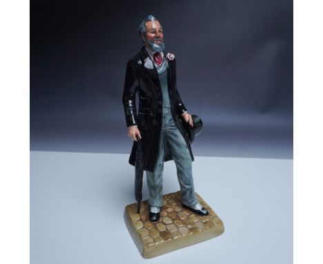 This Royal Doulton Sir Henry Doulton figurine (HN 3891) was issued in 1997 as a limited edition of 1,997 pieces to commemorat