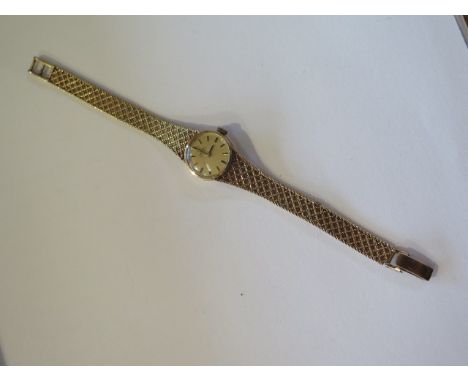 A 9ct yellow gold Omega ladies bracelet wristwatch manual wind, 16mm case, approx 20.3 grams, not running, some usage scratch