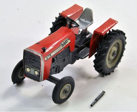 Minimac Farm Issue comprising Massey Ferguson 275 Tractor. Scarce model is generally good, requires exhaust reattaching.  Con
