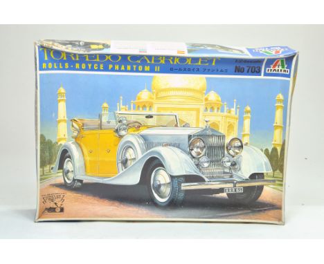 Italeri Plastic Model Kit. 1:24 scale comprising no. 703 Torpedo Cabriolet Rolls Royce Phantom II. Appears to be complete. Ve