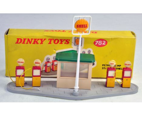 Dinky No. 782 Shell Petrol Pumps Set. Appears very good to excellent in very good box. Condition Reports: Please contact us f