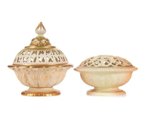 TWO ROYAL WORCESTER BLUSH IVORY POT POURRI EARLY 20TH CENTURY both with covers, green marks to basesthe taller 12cm highQty: 