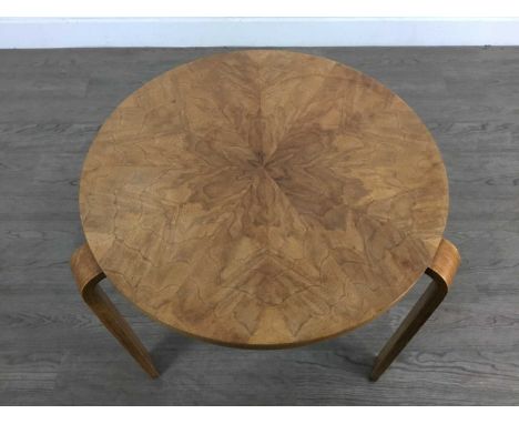 BOWMAN BROS. LTD. OF CAMDEN, ART DECO WALNUT SIDE TABLE EARLY / MID 20TH CENTURY radial veneered circular top, on three shape