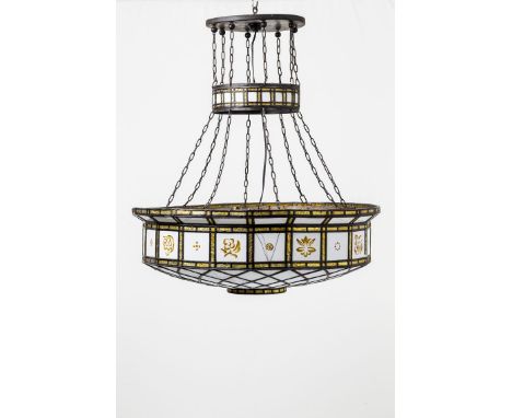   Belle-Epoque-Deckenlampe  Belle-Epoque-Deckenlampe   Runder Korpus aus Eisen und Bleiverglasungen, quadratische und  rauten