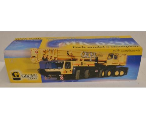 Boxed 1/50 scale diecast Grove GMK 6250 mobile telescopic crane model by Conrad (model no 2091). Model in overall good previo