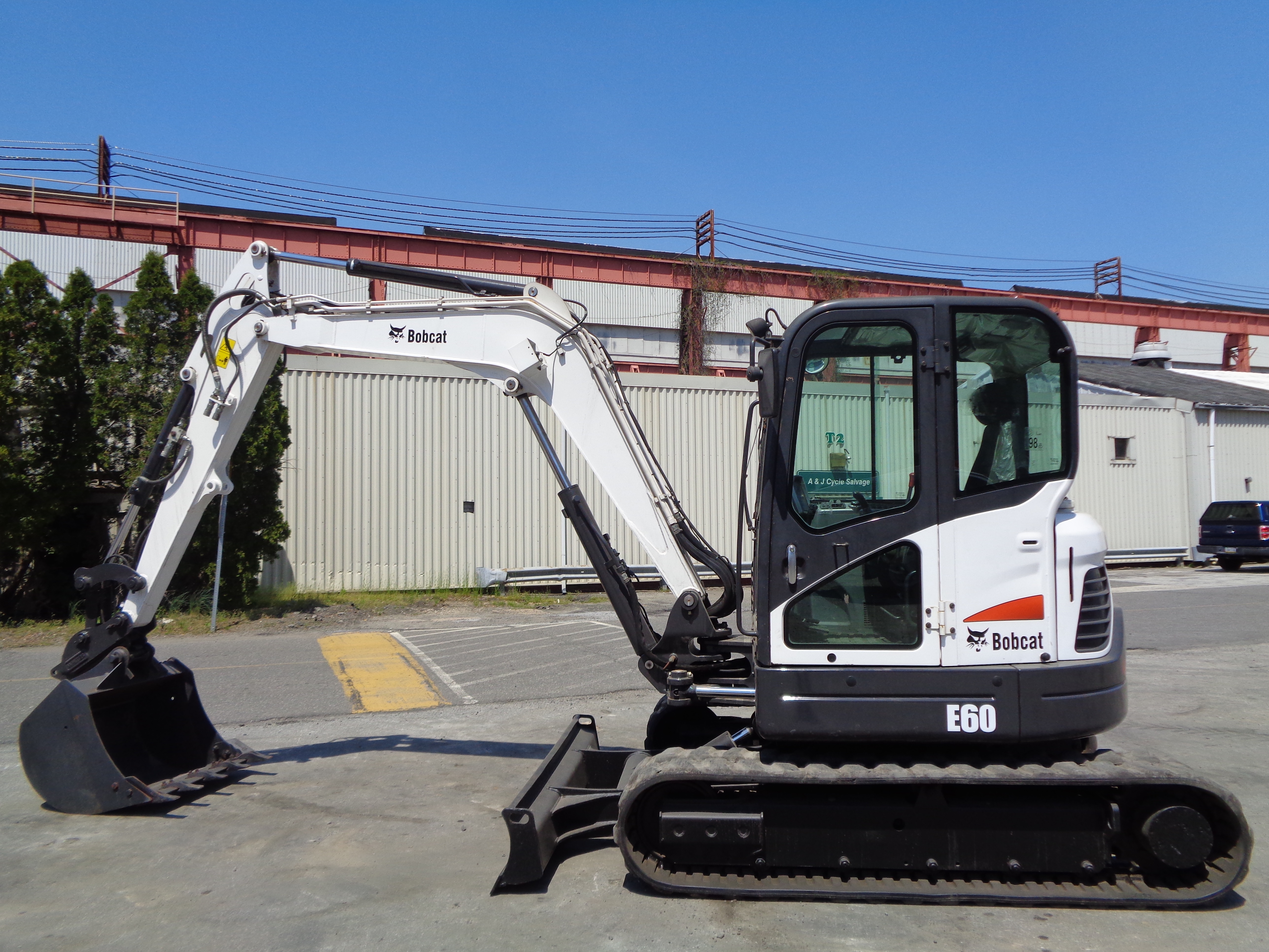 Make: Bobcat Model: E60 Year: 2012 SN: AET811408 Hours: 3866 Enclosed Cab