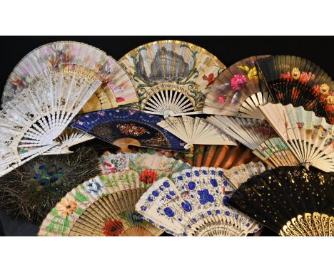 A late Victorian souvenir fourteen-stick softwood and paper fan, The Hôtel Metropole London [now the Corinthia Hotel, Northum