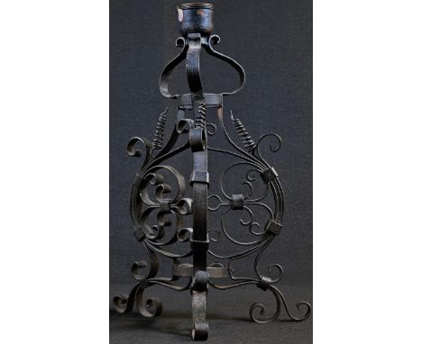 A Baroque style wrought iron tripod table lamp, trefoil neck, scroll frame and feet, 25.5cm high 