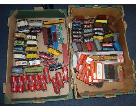 A QUANTITY OF UNBOXED AND ASSORTED OO GAUGE WAGONS, to include Hornby, Hornby Dublo, Lima, Ratio, Tri-ang, Bachmann, includes