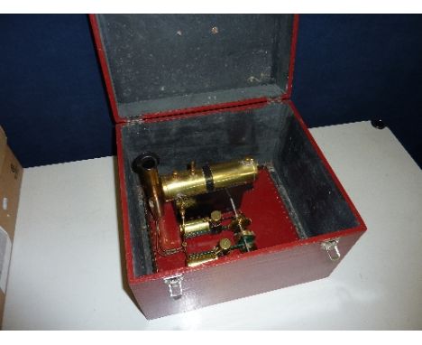 AN UNMARKED TWIN CYLINDER LIVE STEAM ENGINE, not tested, chimney loose, in a wooden carrying box