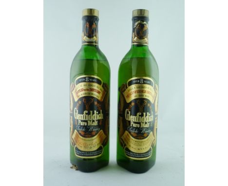 GLENFIDDICH Pure Malt Scotch Whisky, aged over 8 years, 2 x 75cl / 26 2/3 fl.oz. bottles 