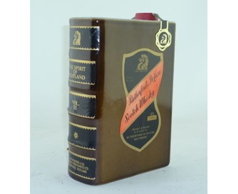 RUTHERFORD'S DELUXE Scotch Whisky, 43%, 75cl in book design ceramic flask 