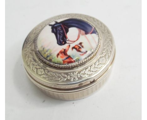 Small silver circular pill box with engine turned and engraved decoration, with hunting scene Meet applied to the lid, 5 cms 