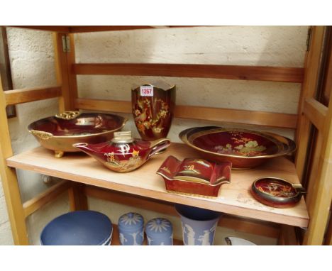 Six pieces of Carlton ware 'Rouge Royale'.Ê 