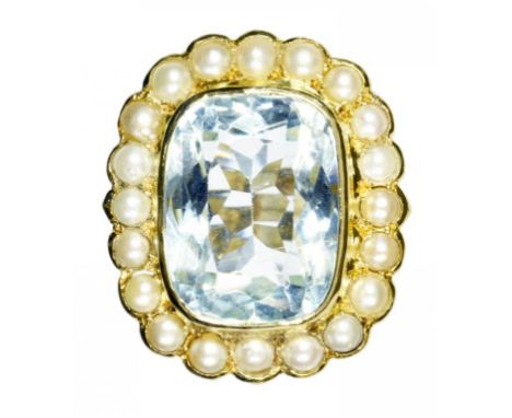 AN AQUAMARINE AND SPLIT PEARL CLUSTER RING  with 1.3 x 1.5cm cushion shaped aquamarine, in gold, marked 18 CT, 8.6g, size R +