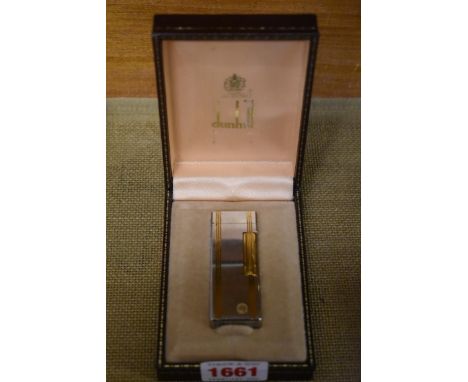 A vintage Dunhill lighter,&nbsp;boxed.&nbsp; 