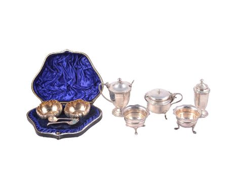 Pair of cased silver salts, matching spoons, Fenton Brothers, Sheffield 1890, and other silver condiments, total weight 10.4o