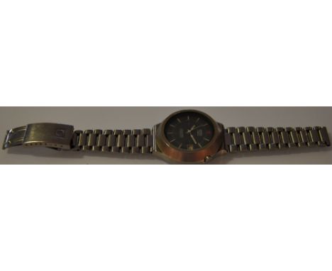 A gentleman's Omega Seamaster chronometer F300HZ electronic