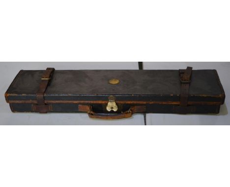Holland &amp; Holland vintage gun case with original label, brass engraved nameplate ?R. D . DE V. Gaisford?, green felt inte