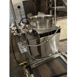 Cleveland 6 Gallon Natural Gas Tilting Steam Kettle - Model KGT-6-T, S/N 2005230513 | Rig Fee $350