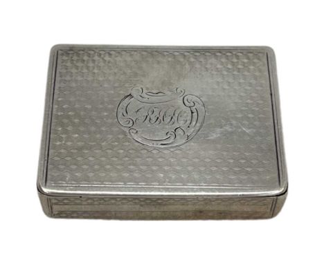 Small Silver Snuff Box. 19 g. Birmingham 1847, Edward SmithMonogram to cartouche.4 x 3 x 1 cmCondition report: Good. Wear com