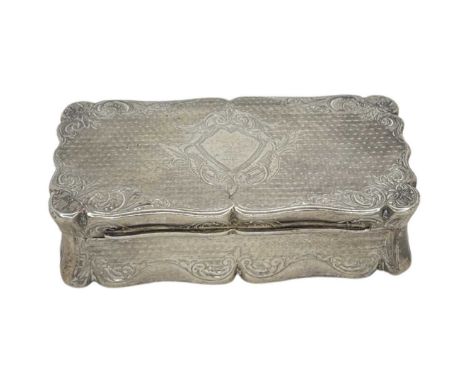 Good Quality Silver Snuff Box. 81 g. Continental, Possibly Chinese. Vacant cartouche on lid7.5 x 3.5 x 2 cmsCondition report: