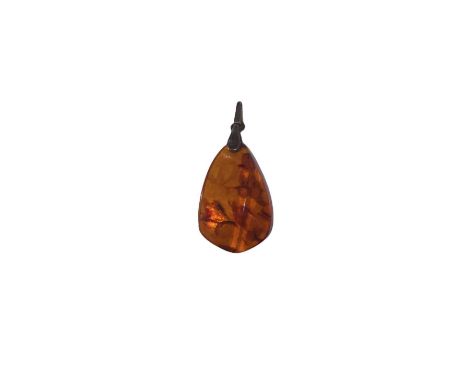 Vintage Russian silver and natural amber pendantQty: 1