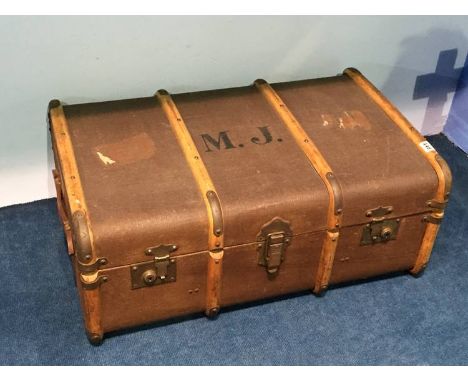 Cabin trunk