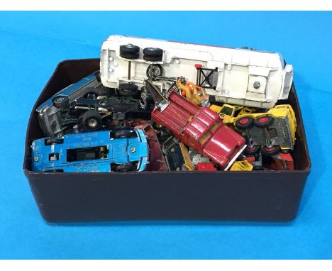 Tray of assorted die cast toy cars, including Dinky, Corgi etc.
