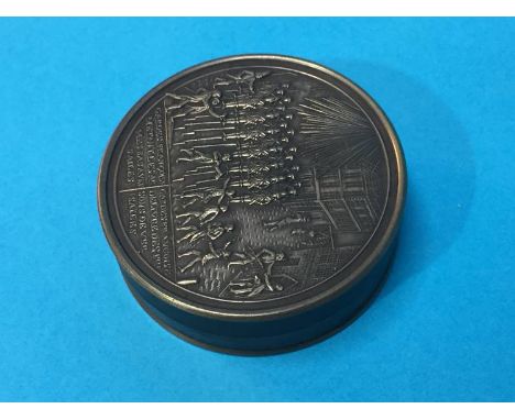 A Continental embossed snuff box
